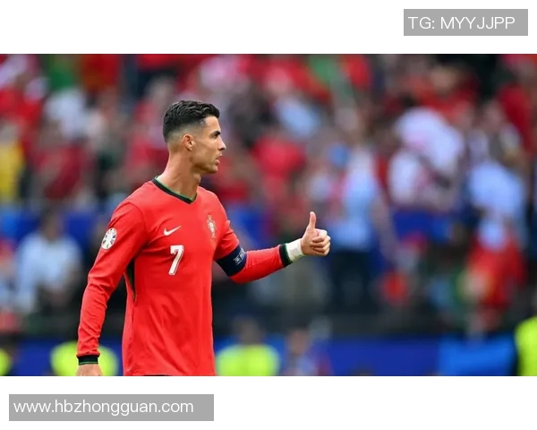 自律与坚持的典范 足球球星如何用自律成就辉煌职业生涯